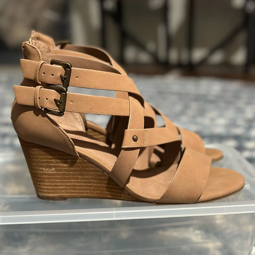 Crown Vintage wedges size 8.5 - Picture 2 of 4